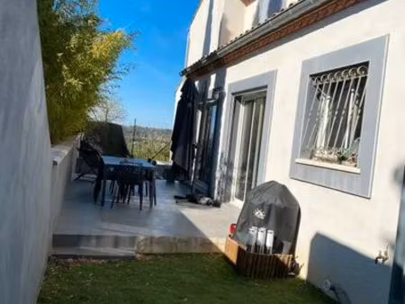 35kms montpellier  tressan  villa f3 67m²  terrasse et jardinet  climatisation villa avec 