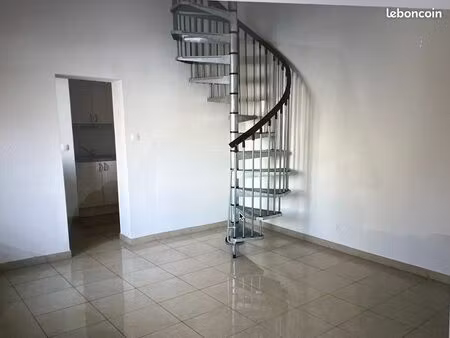 coquet t2 duplex avec parking  quartier musée de la vapeur