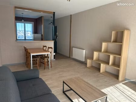 loue t3 meublé + garage + parking privatif