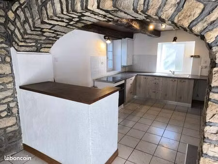 loue maison a ovanche 70360