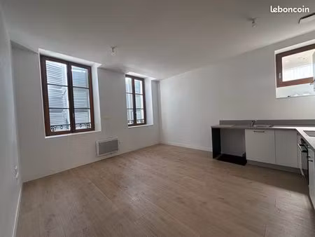 t2 centre-ville avec jardin partagé