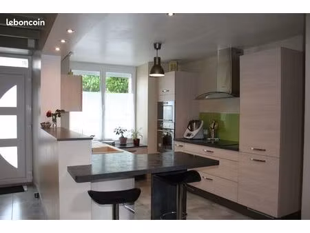 maison à louer – 90 m² – saint-andré-de-la-marche – disponible 1er juin