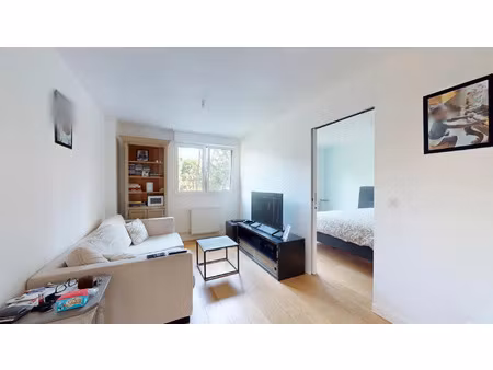 location appartement 3 pièces 63 m2 à saint-maur-des-fossés