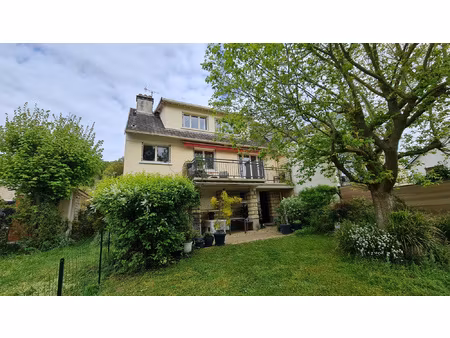 maison familiale 137 m2 - 4 chambres · environnement calme e