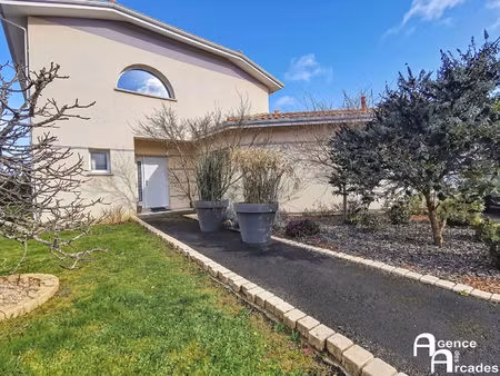 maison saint aubin de medoc 6 pièce(s) 187 m2