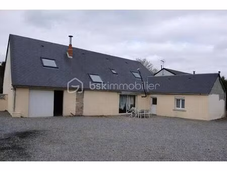 maison de 160 m² à saint-martin-de-landelles