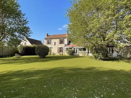 charmante maison familiale à chailly-en-bière