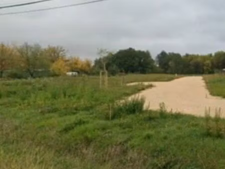 terrain viabilisé 1200m2