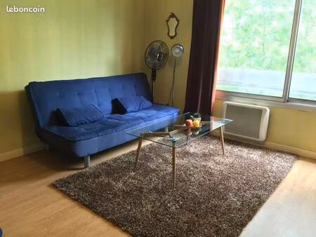 a saisir grand studio étudiant saxe gambetta