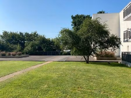 ? t2 meublé 48m² - calme & lumineux - allonnes (hautes métairies)