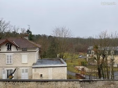 proximité gare 3 pièces meublé