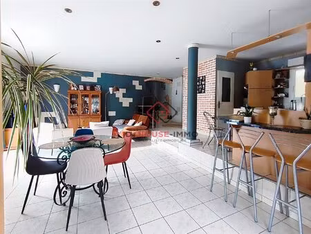 maison familiale avec piscine  sous-sol et double garage frans (01480) calme absolu en...