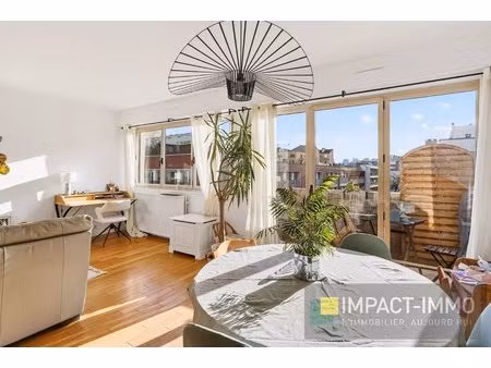 nouveauté ! 4 pièces balcon et box  lumineux avec vue dégagée secteur bécon