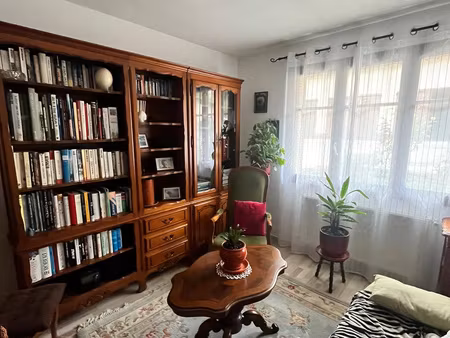 charmant f3 rez-de-chaussée