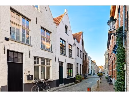 high-end gerenoveerd met label a in hartje brugge