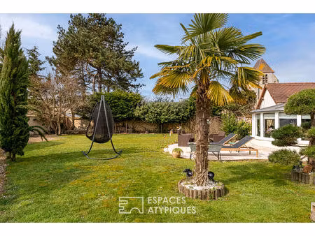 charmante maison de ville avec jardin au coeur de cernay-la-ville