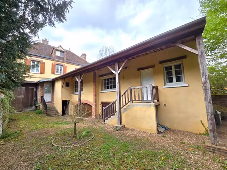 havre de paix en coeur de village : authentique & jardin d'e