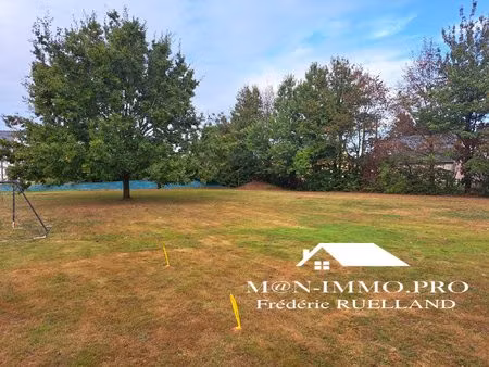 terrain à bâtir 700 m²