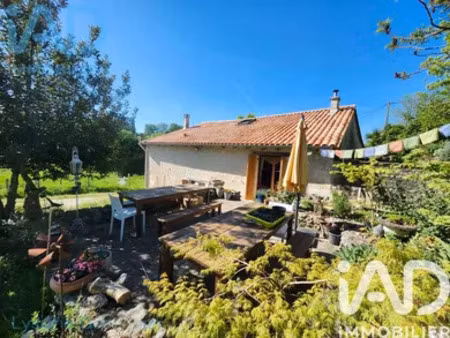 maison de campagne à coutures (24320)