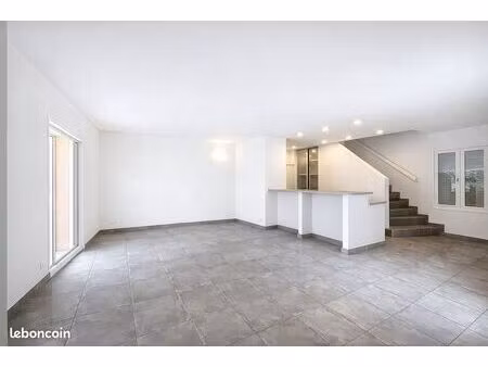 maison 3 pièces 70 m²