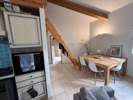 spécial sénior t4 etage + jardin dans villa  piscine commune