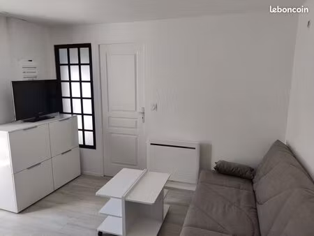 appartement t1 meublé de 27m2 au centre ville de rochefort