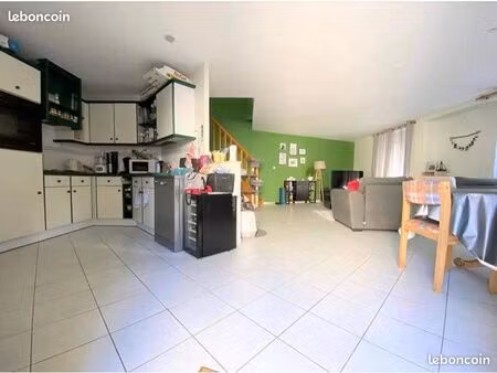 maison de bourg t3 – 87 m² – chemazé