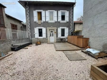 maison t4 de village