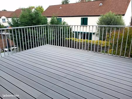 t2 meublé avec grande terrasse  proche faculté de médecine  ilis  eurasanté