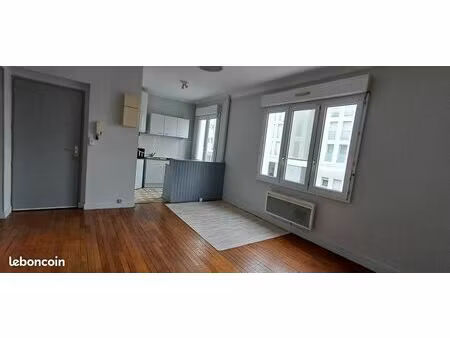 t2 saumur près de la gare