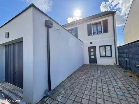 maison 4 pièces 95 m²