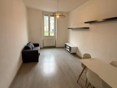 location t2 meublé oullins proche métro