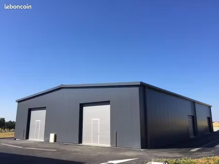 local de stockage / entrepôt