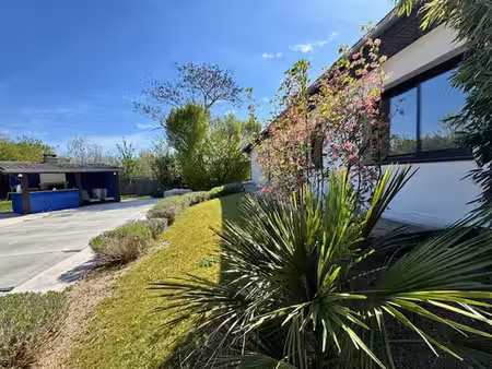 maison 8 pièces - 185 m²