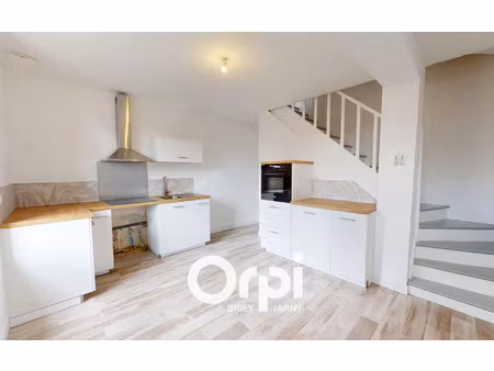 location maison  70.98 m² t-4 à jarny  820 €