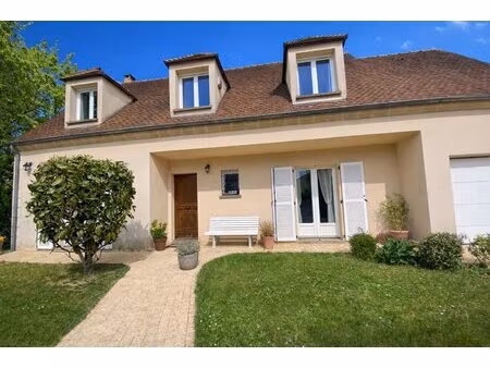 maison familiale avec 5 chambres et jardin sans vis-à-vis au val roger