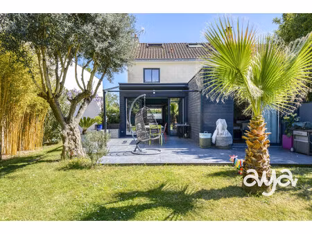 belle maison familiale avec son superbe jardin