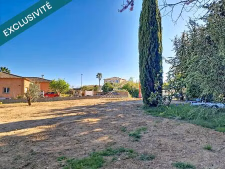 terrain constructible viabilisé 578 m²