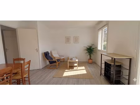 location appartement 2 pièces meublé à angers saint-léonard madeleine (49000) : à louer 2 