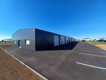 location local d'activités argences 360 m²