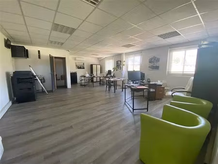 location bureau bouc bel air 150 m²