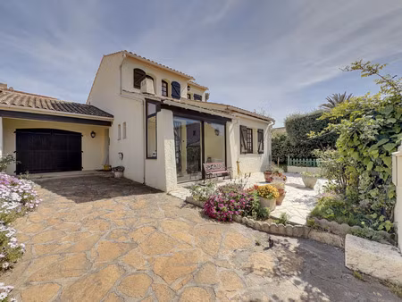 maison/villa haut de gamme à le brusc