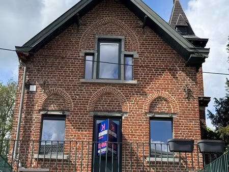 appartement te huur in halle met 3 slaapkamers