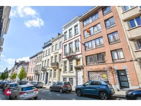 appartement te huur in elsene met 1 slaapkamer