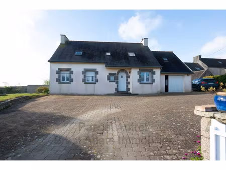 pascal autret vous présente cette maison de 140m² située à plouguin