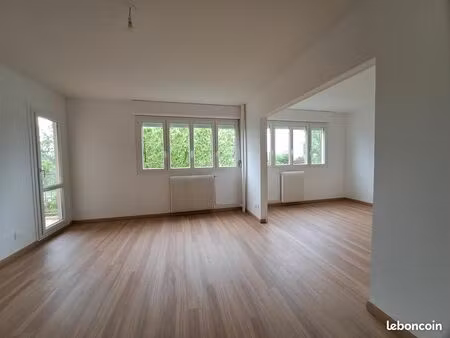 f4 à vendre