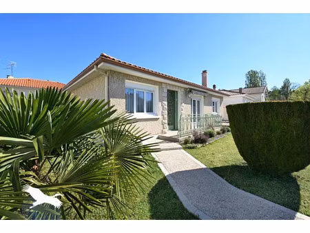 vente maison 3 pièces 90 m² la couronne (16400)