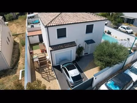 villa récente 4 faces avec piscine – sans vis-à-vis – pinet