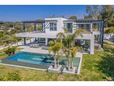 villa de luxe à vendre à saint-raphaël : 2 190 000 €