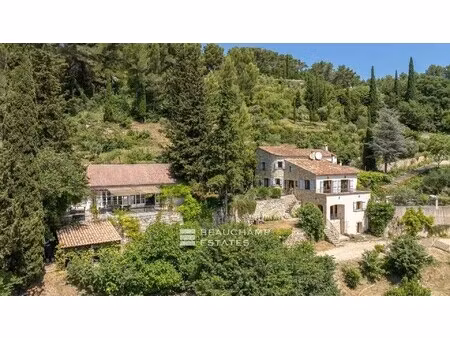 villa de luxe à vendre à tourrettes : 2 250 000 €